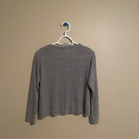 Antistar Long Sleeve V Neck Soft Fabric Top | Gray - Picture 5 of 6